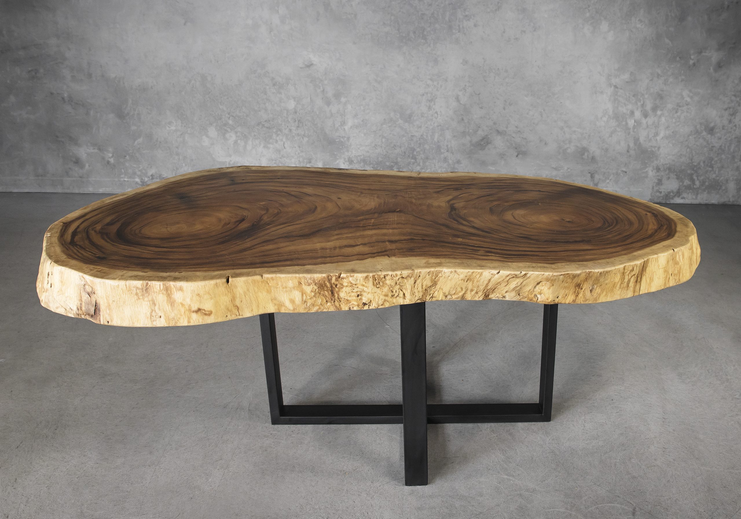 Live Edge Dining Table Rounded Front