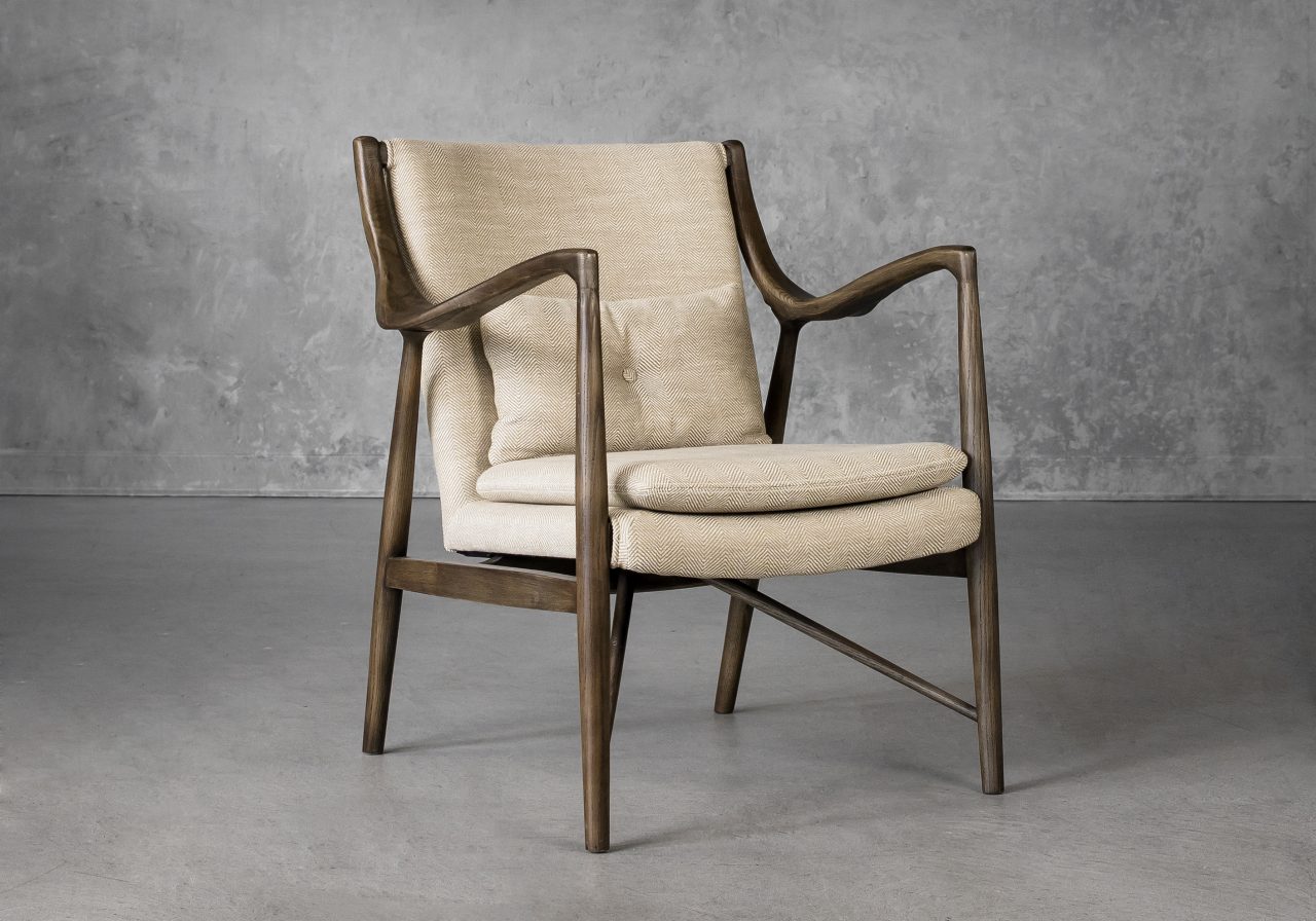 Silvia Chair in Herringbone Fabric, Angle