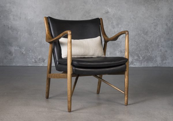 Steen Chair in Black Leather, Angle Steen Chair in Black Leather, Angle