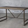 La Paz Desk, Angle