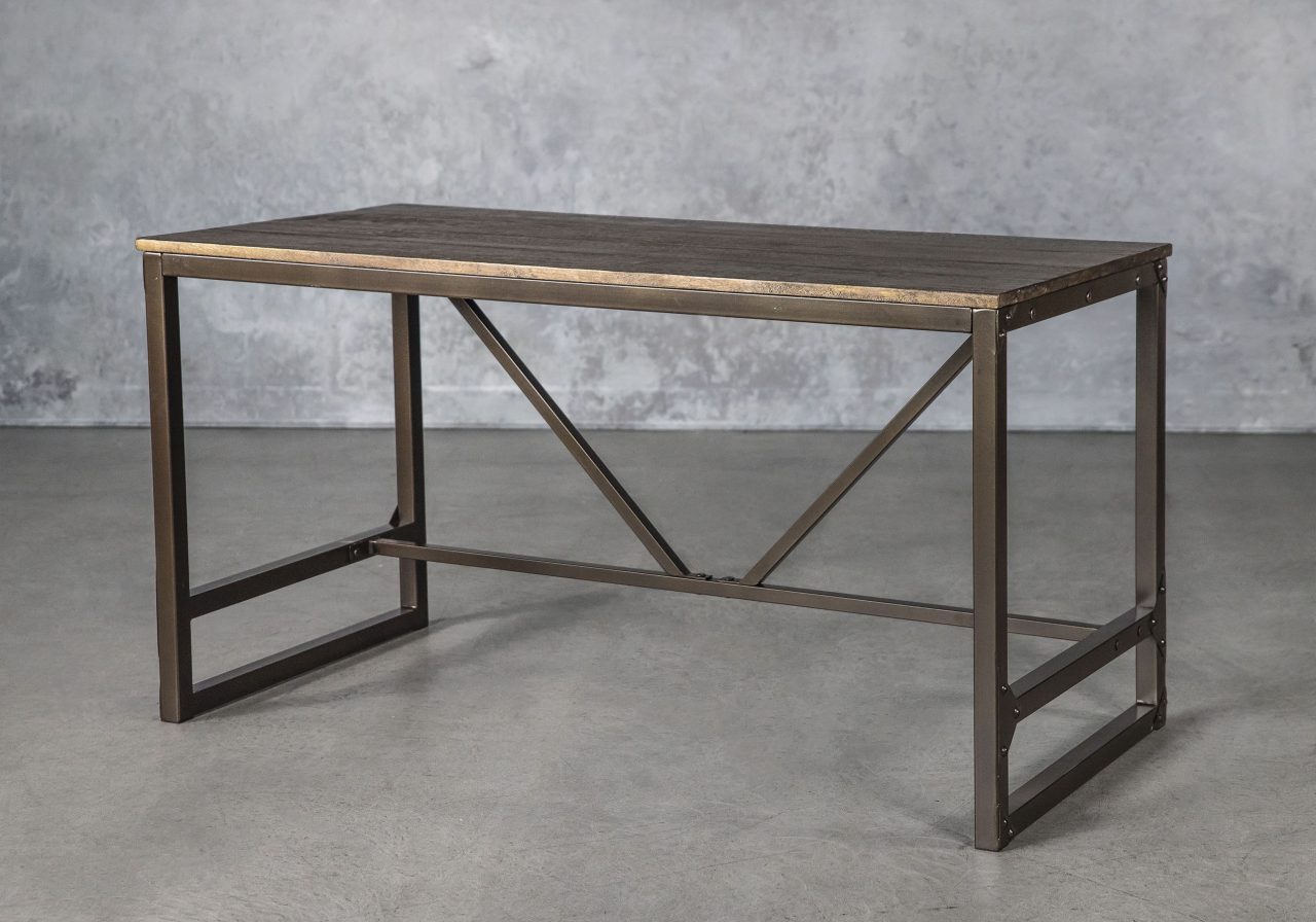 La Paz Desk, Angle