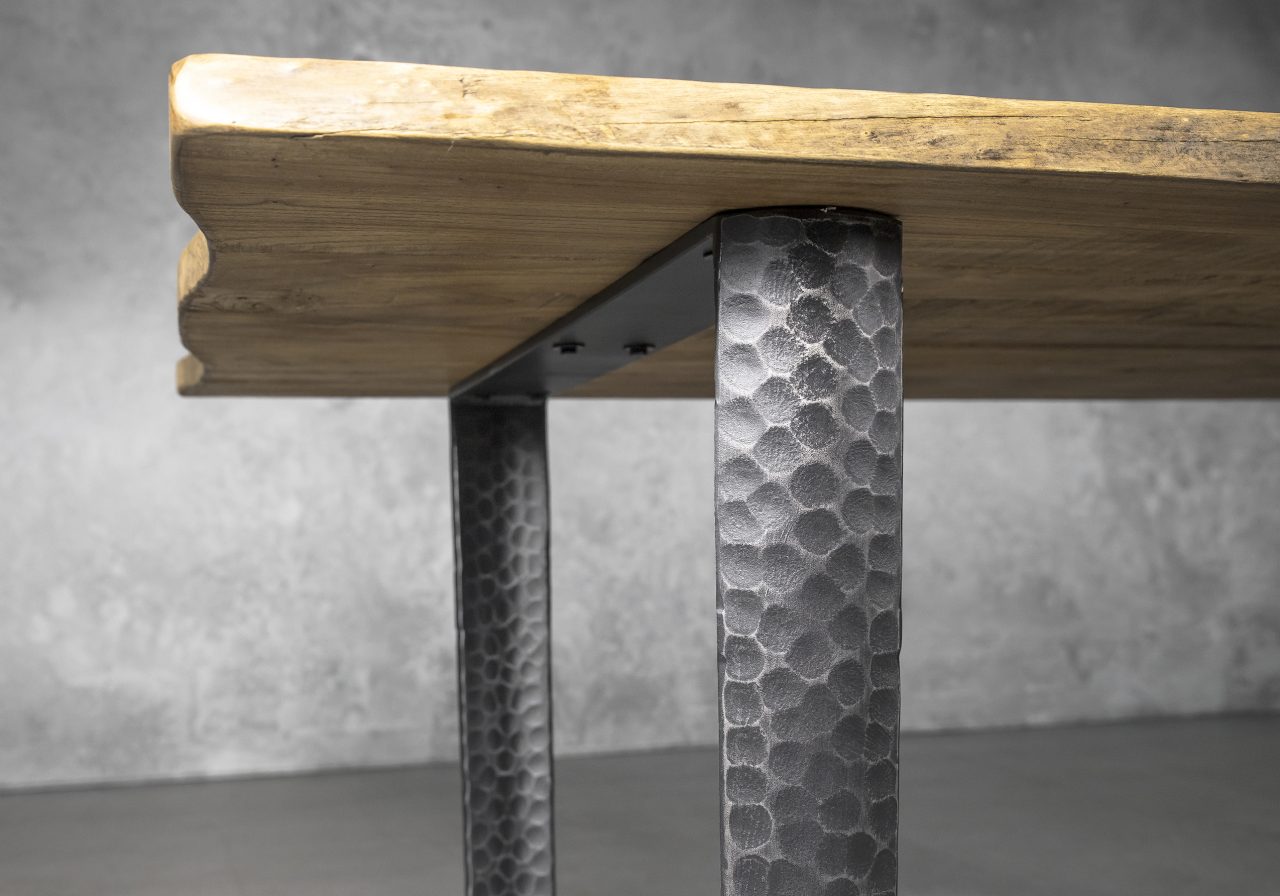 Nell Dining Table, Detail
