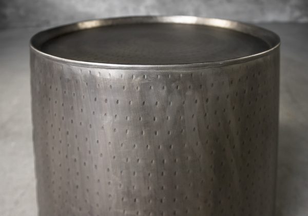 Soni Lamp Table, Close Up Soni Lamp Table, Close Up