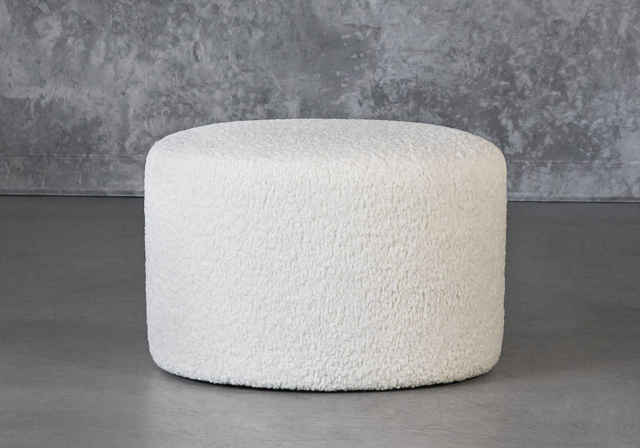 Aries Ottoman, Front