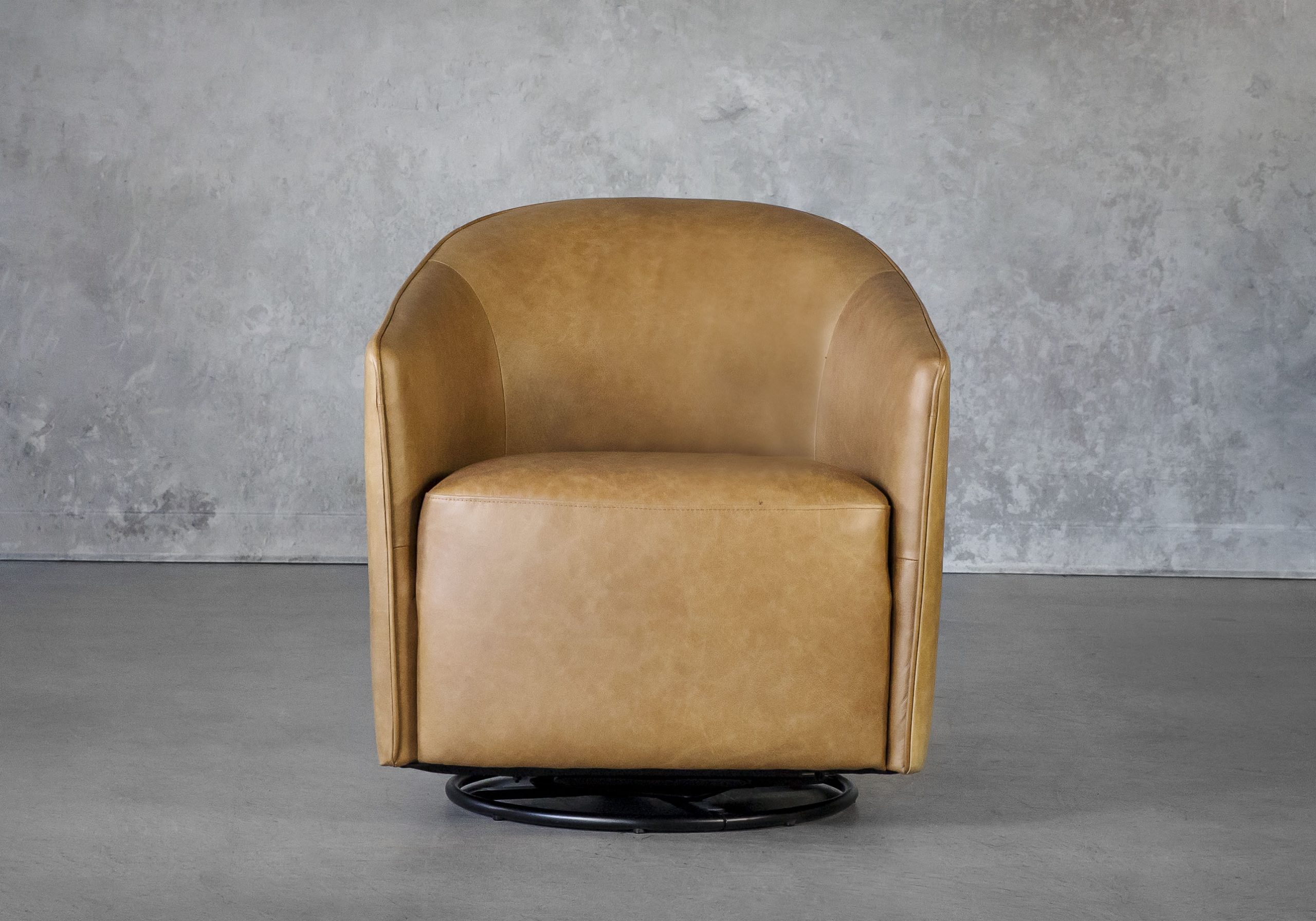Milner Swivel Chair L Camel Front