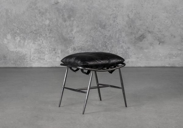 Sean Ottoman in Black, Angle Sean Ottoman in Black, Angle