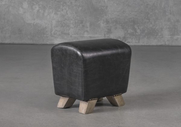 Wilber Ottoman Black, Angle