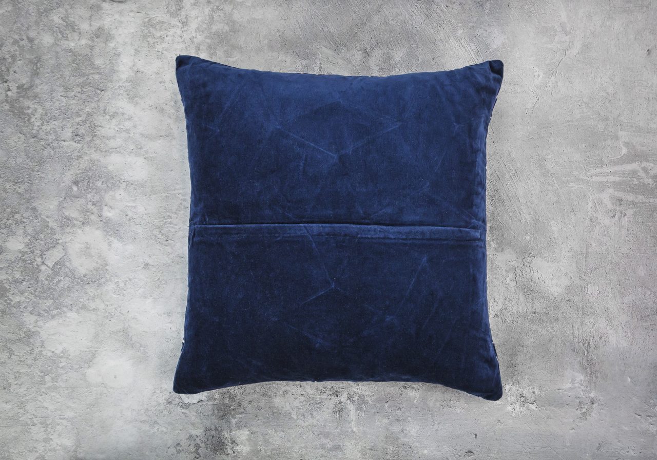 Mesh Navy Pillow 20 x 20, Back