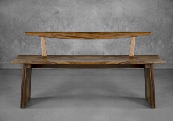 Toma Bench, Front