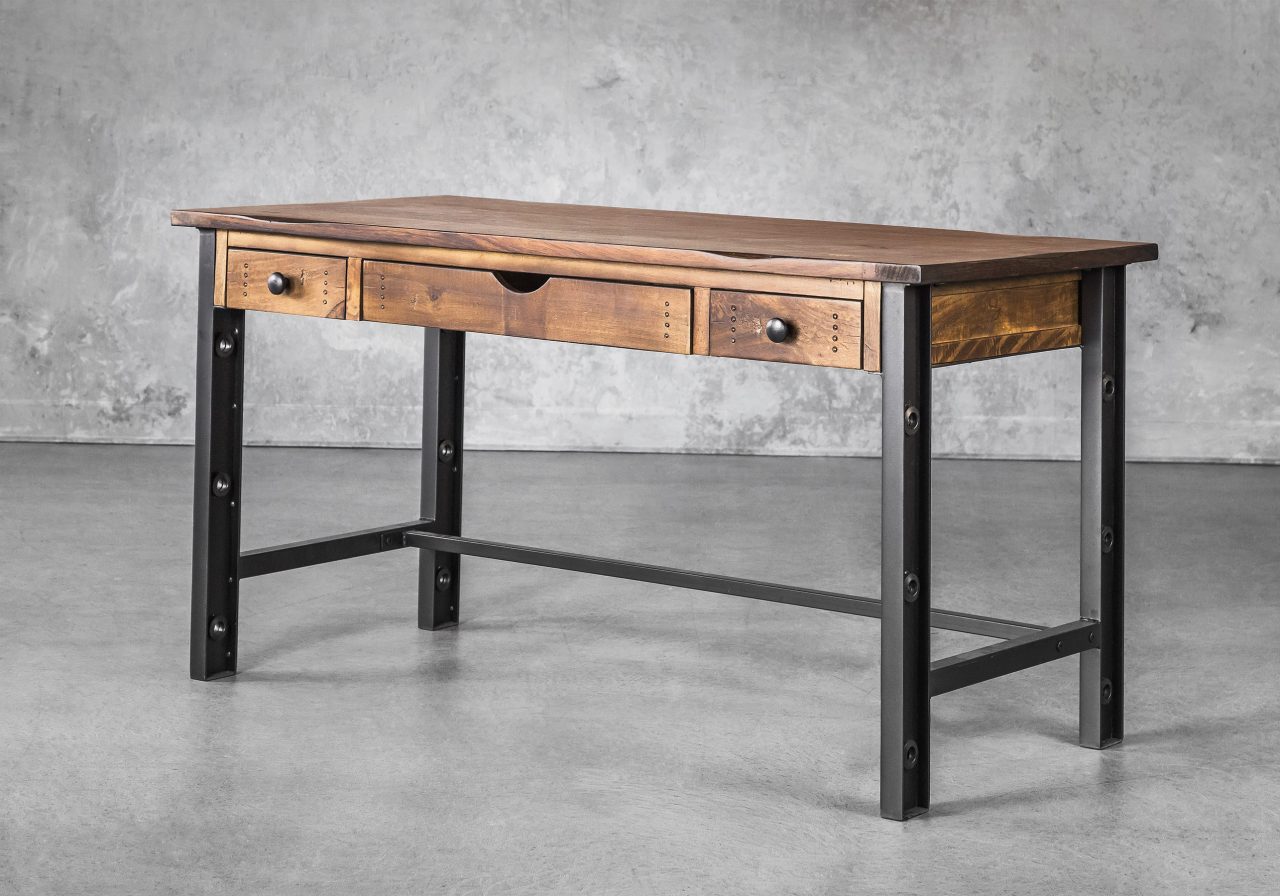 Parota Desk, Angle
