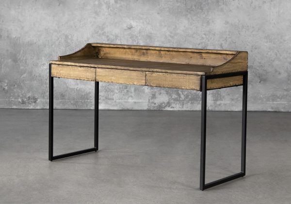 Smith Desk, Angle