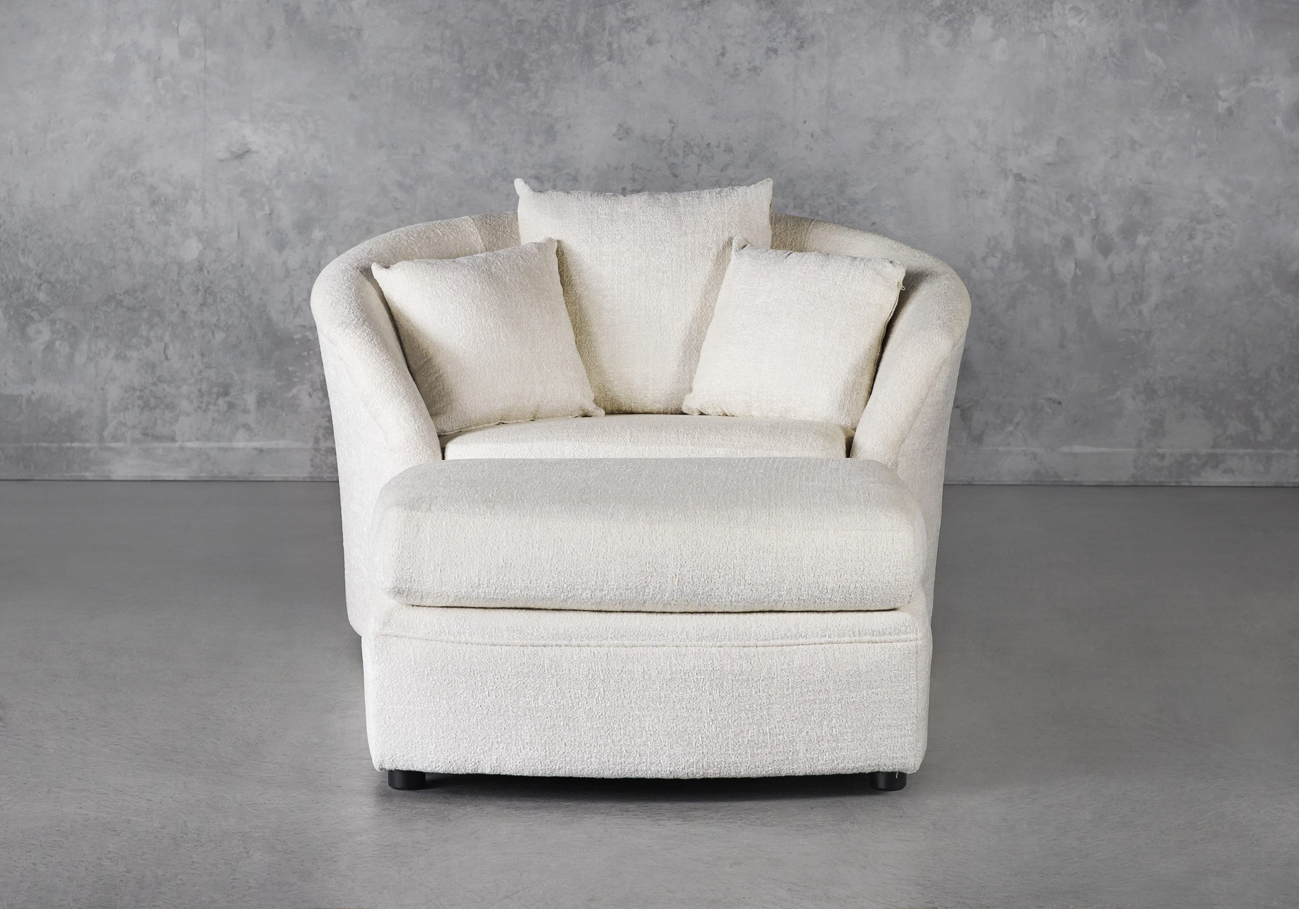 Willow Chair Front with Ottoman