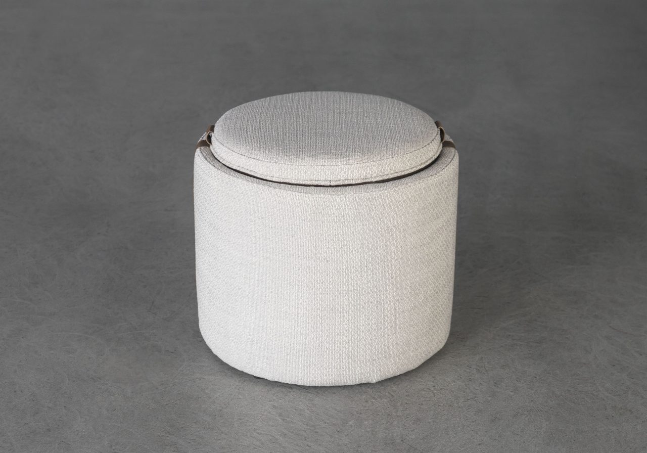 Harry Ottoman, Stucco, Angle