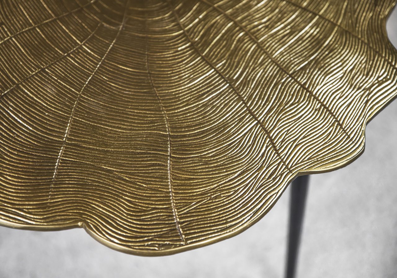 Prima End Table, Close Up