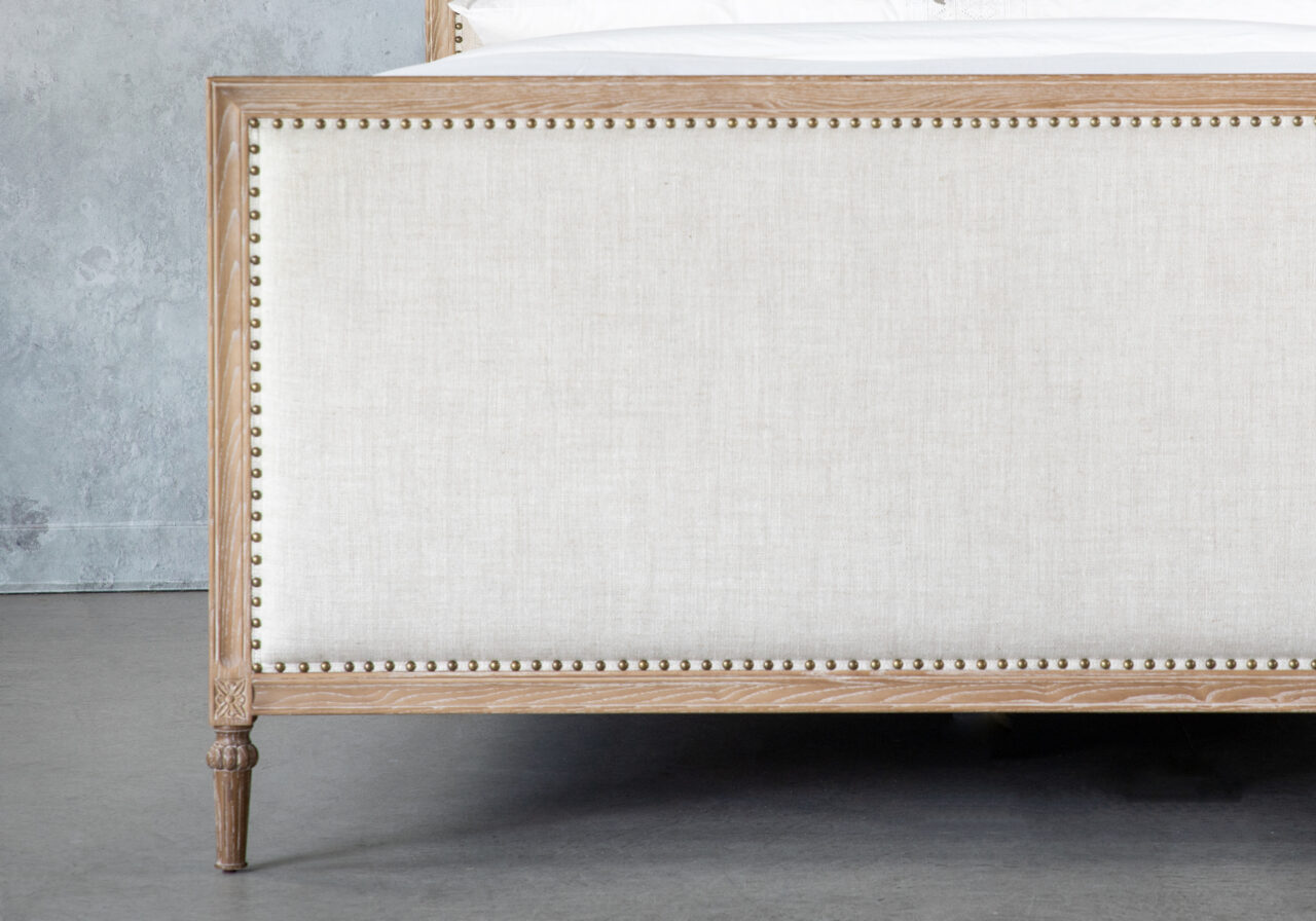 Easton Bed, Detail
