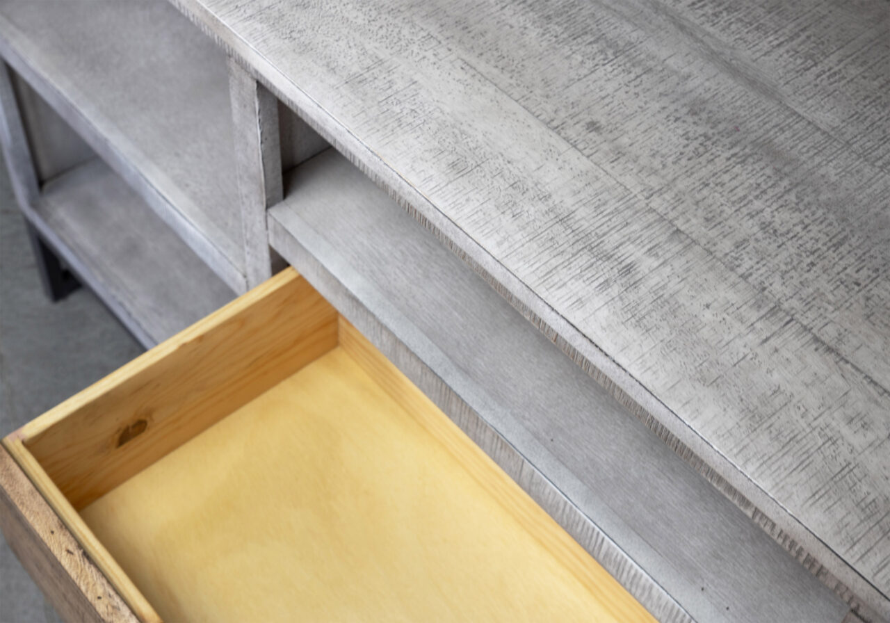 Mita TV Unit, Close Up
