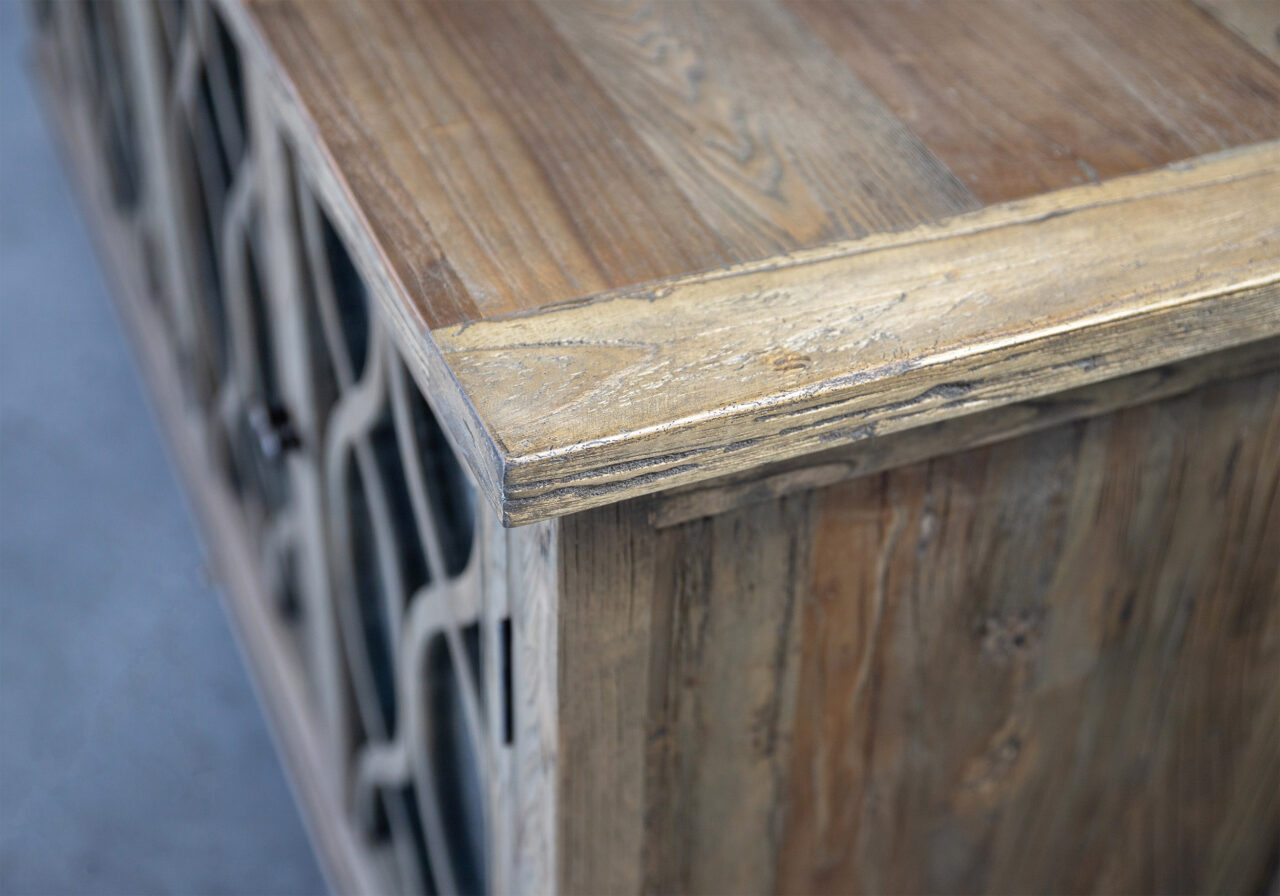 ADAMS CABINET, DETAIL
