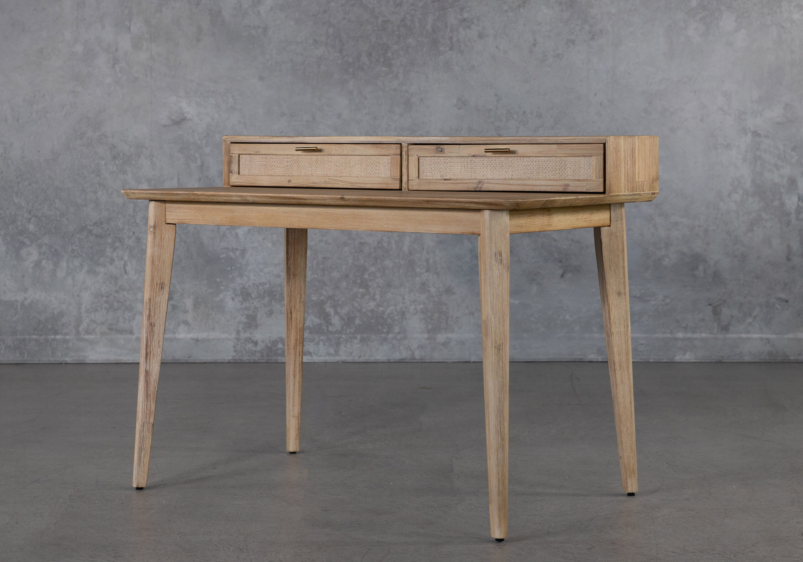 Andes Desk Angle