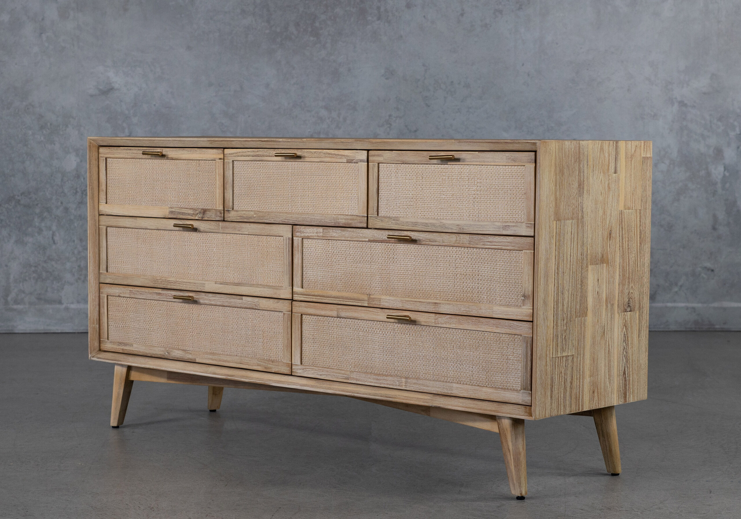 Andes Double Dresser Angle