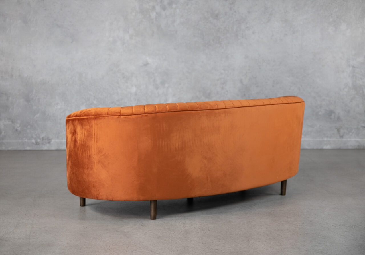 Ana Sofa, Back