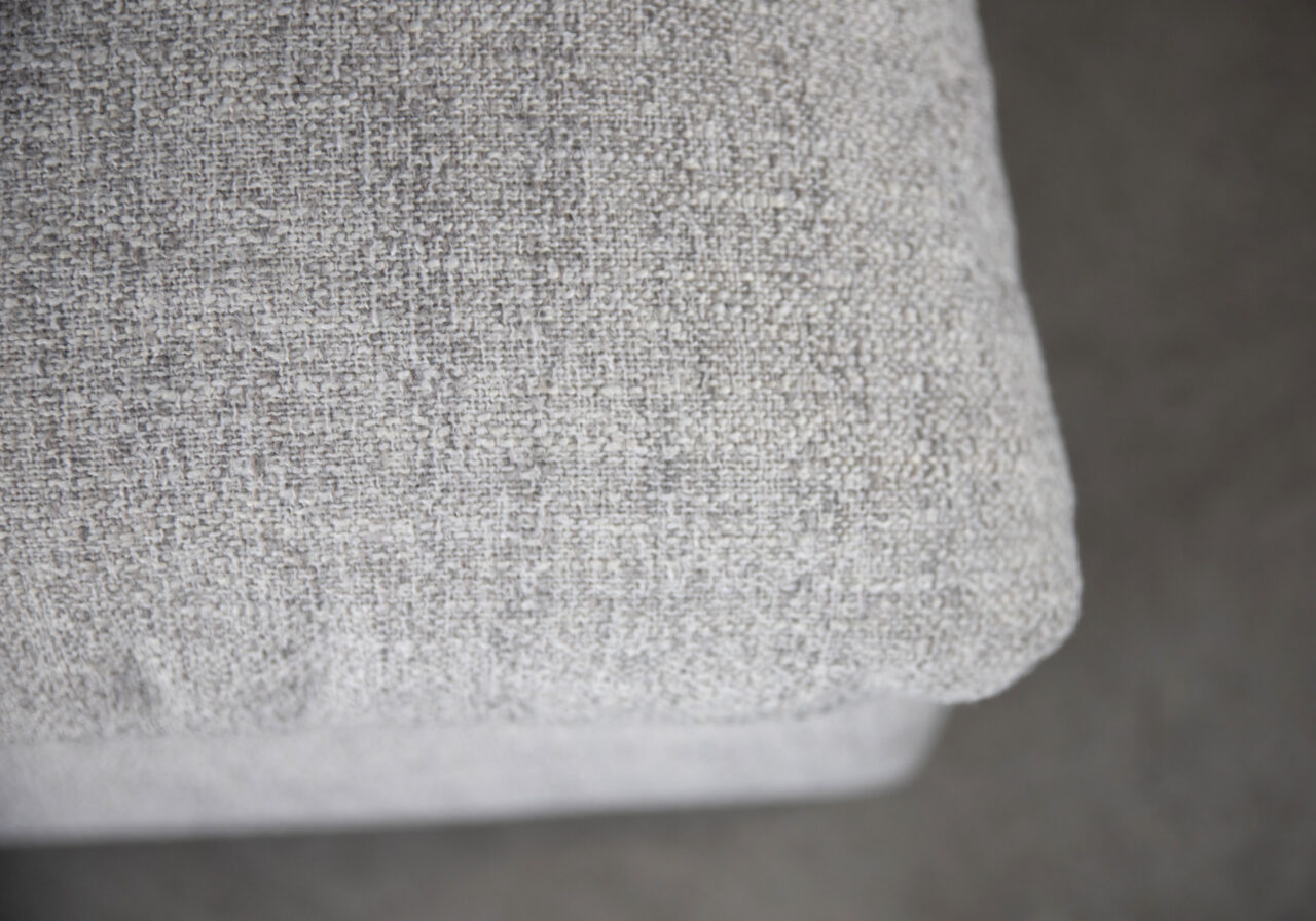 Meher Ottoman, Detail