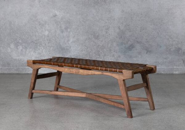 Reese Bench, Angle