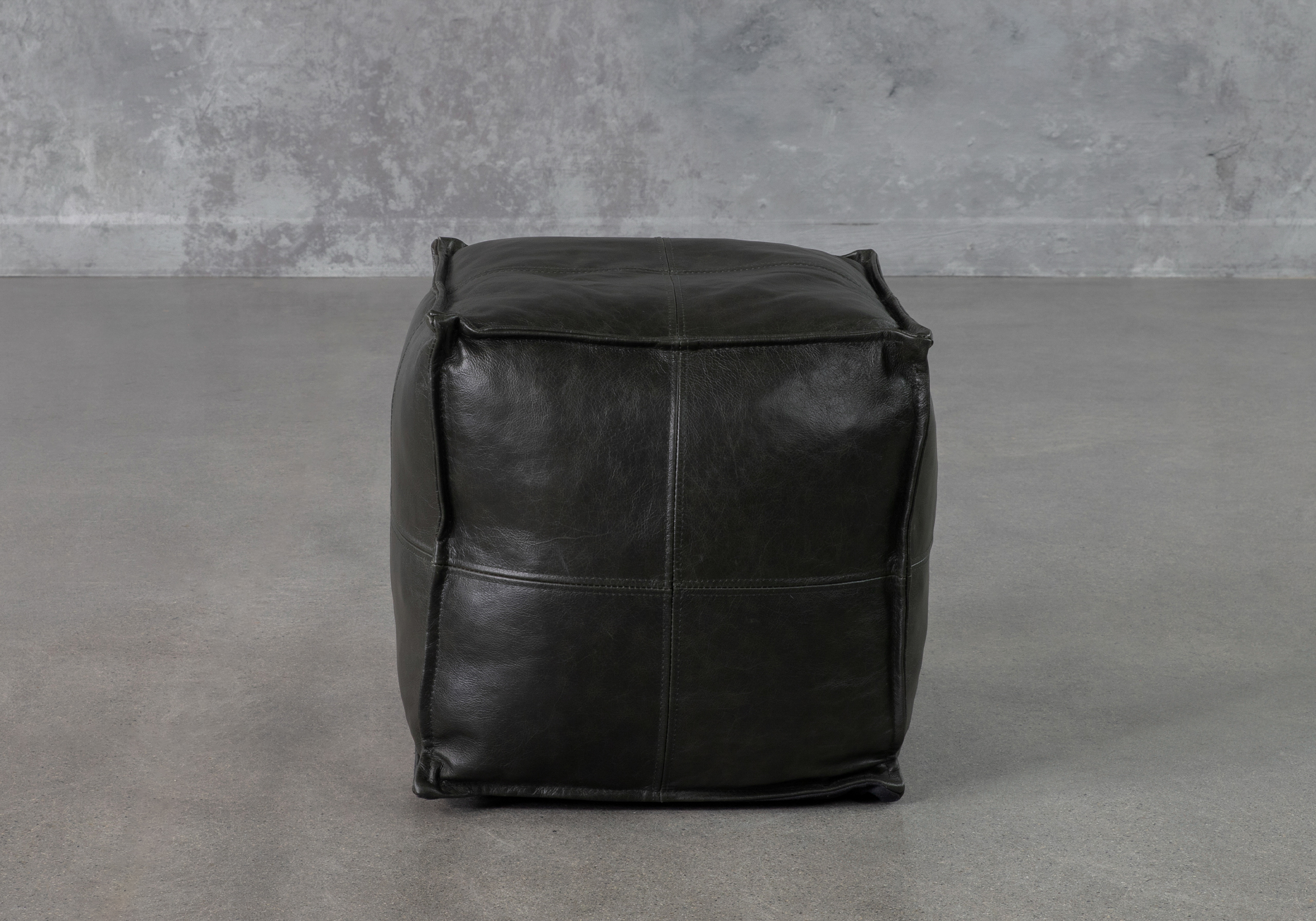 Pouf Mishra Black Leather Front