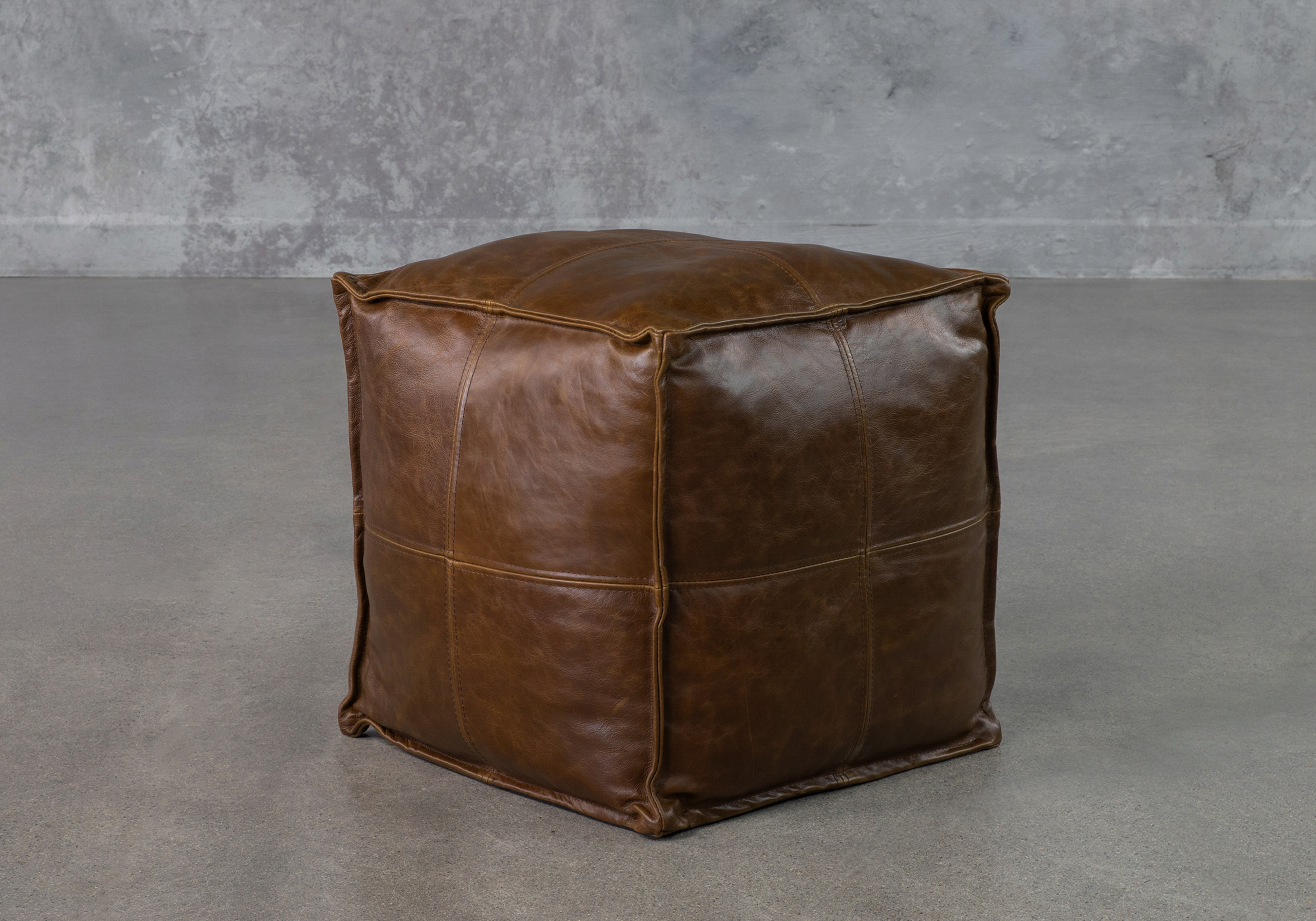 Pouf Mishra Brown Leather Angle