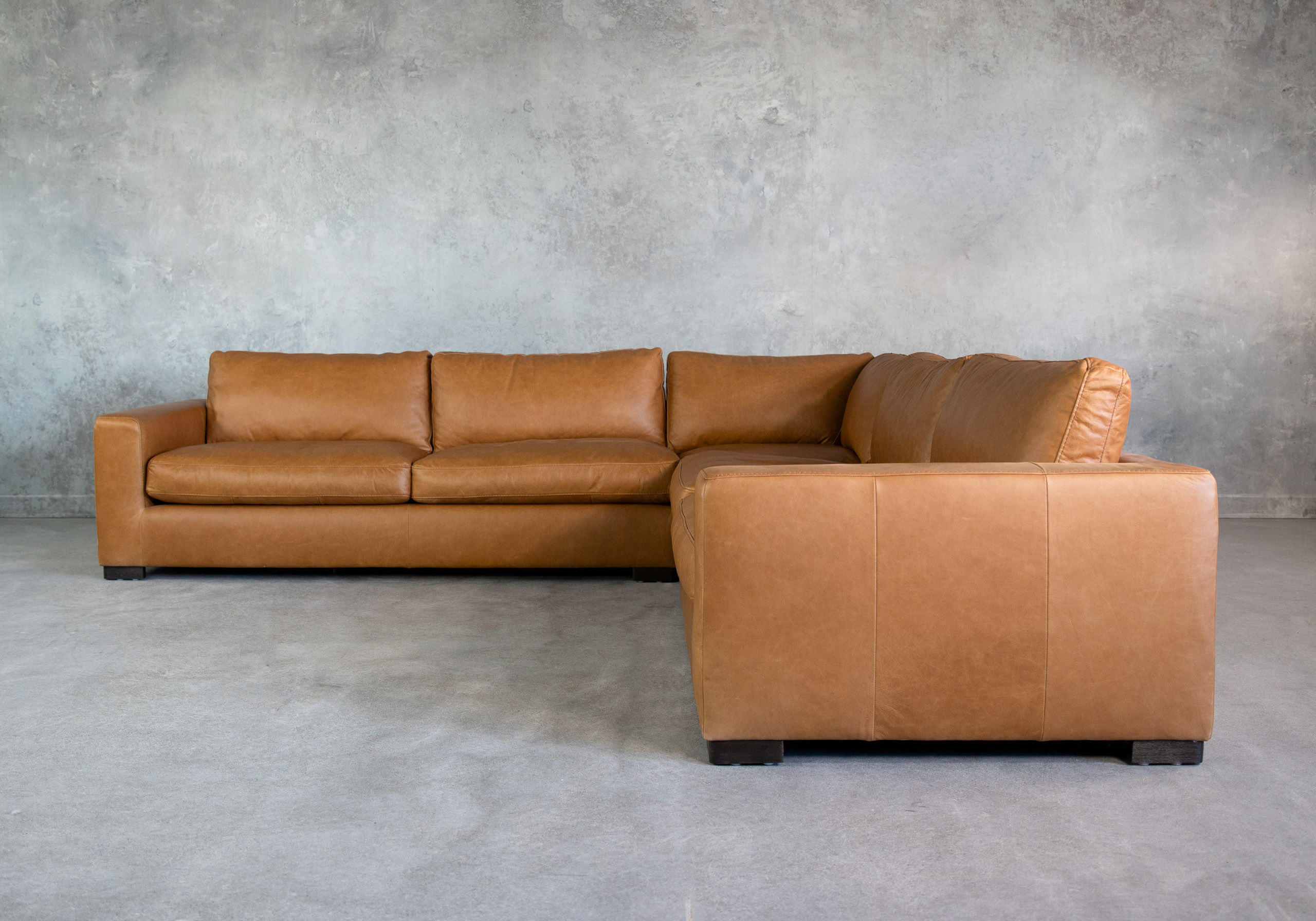 Lucca Sectional L.Camel Front