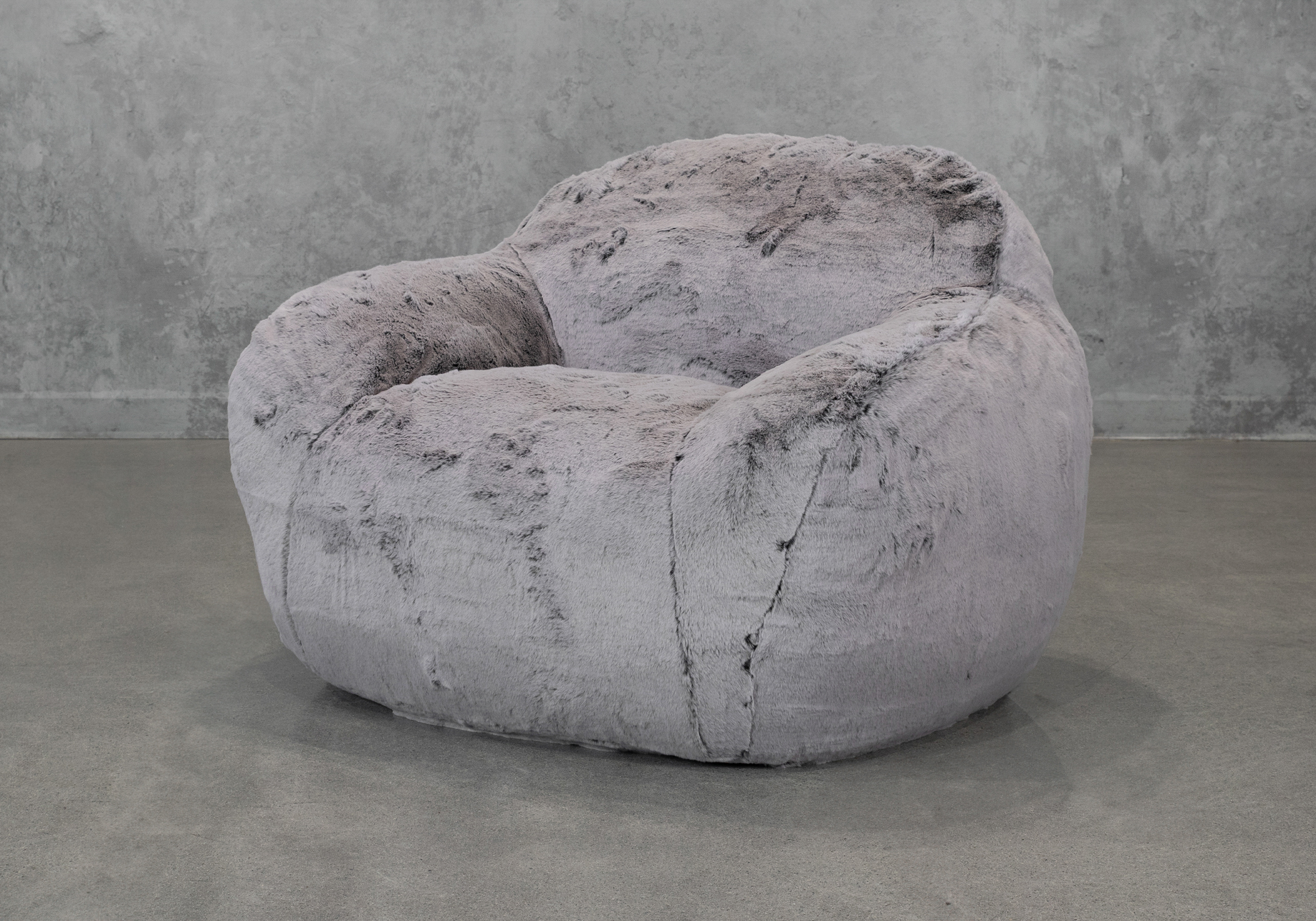 Teddy Chair in Grey Angle