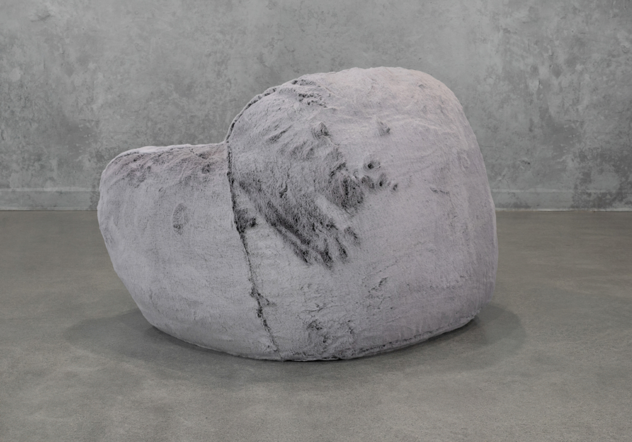 Teddy Chair in Grey Back