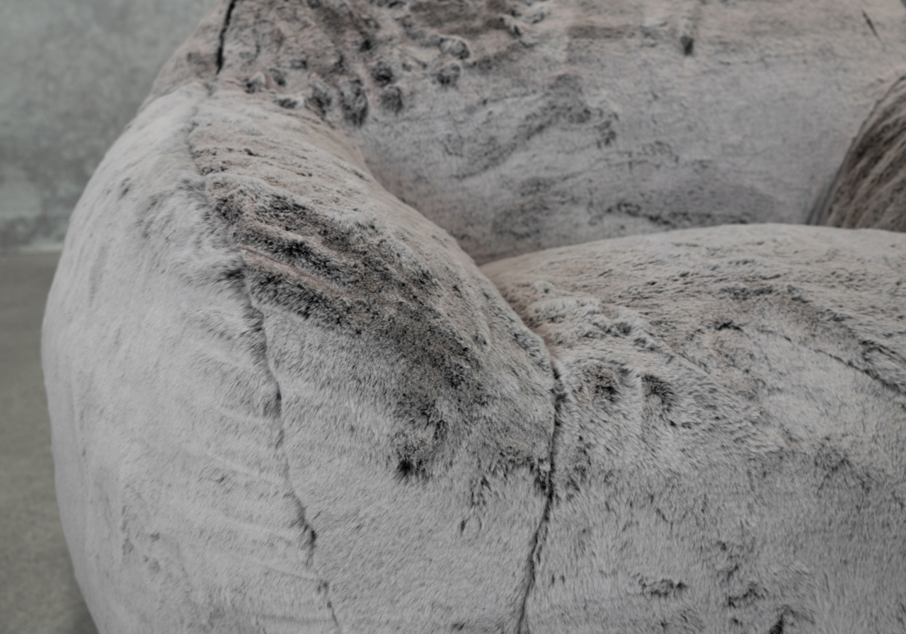 Teddy Chair in Grey Seat