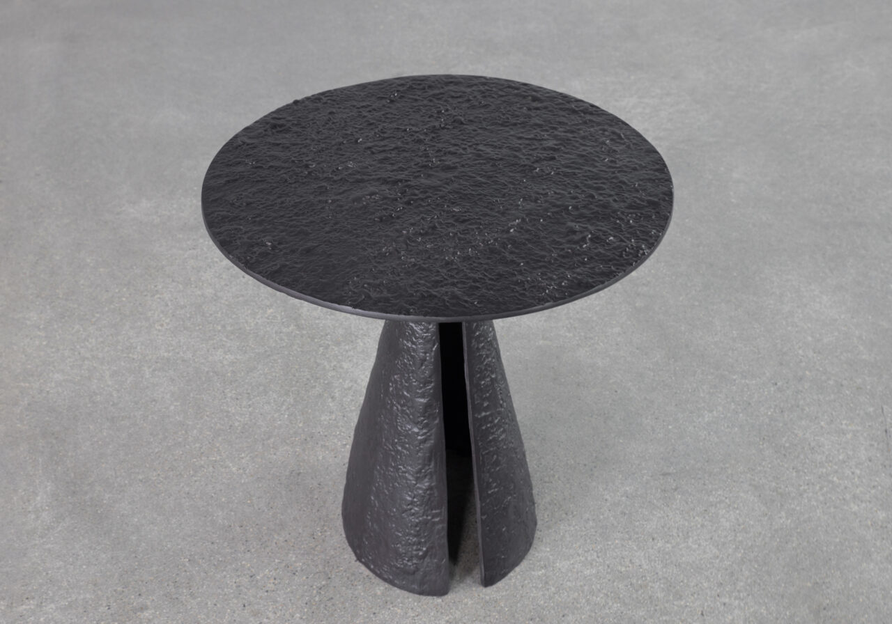 Pelle End Table
