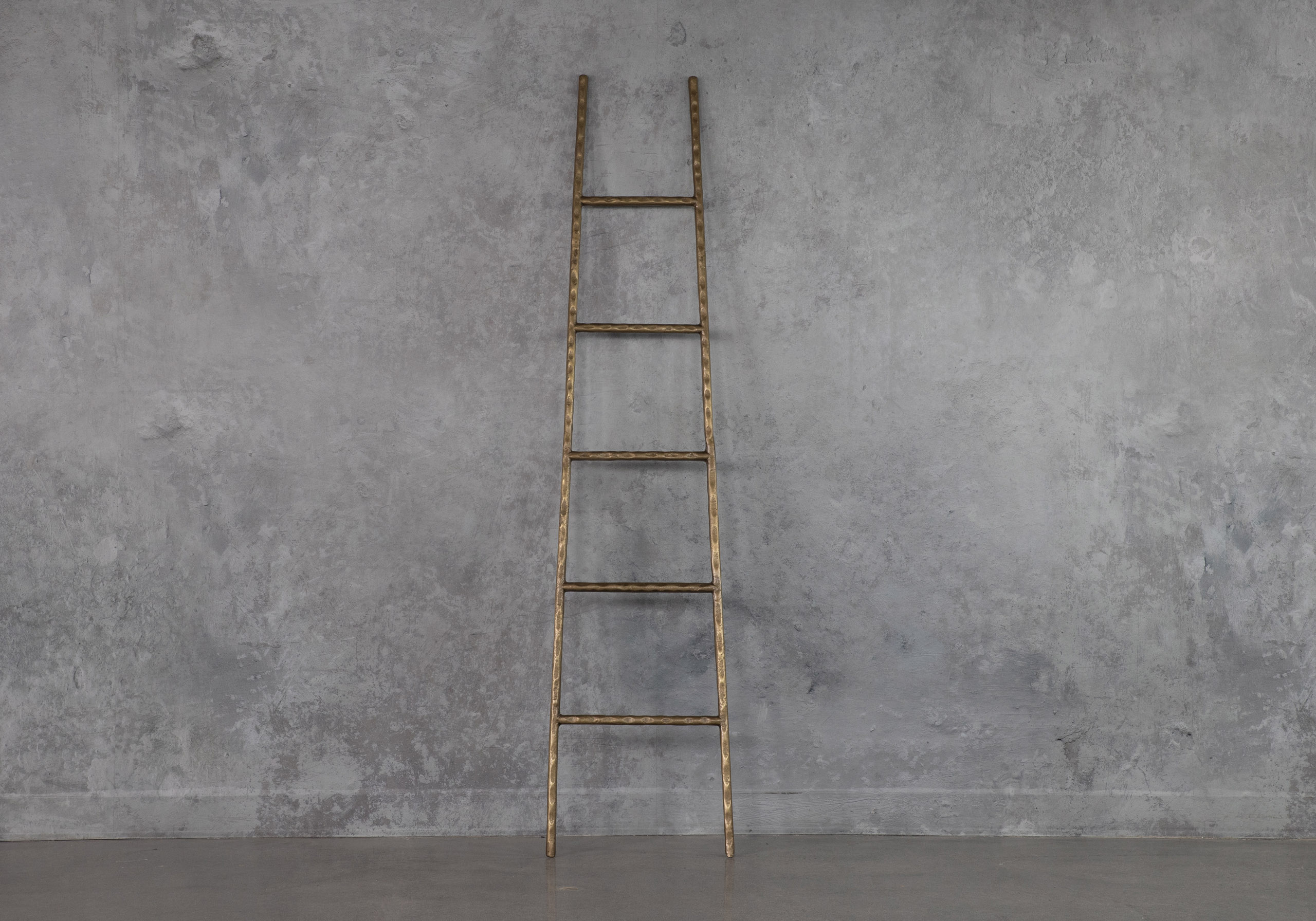Sana Ladder Front
