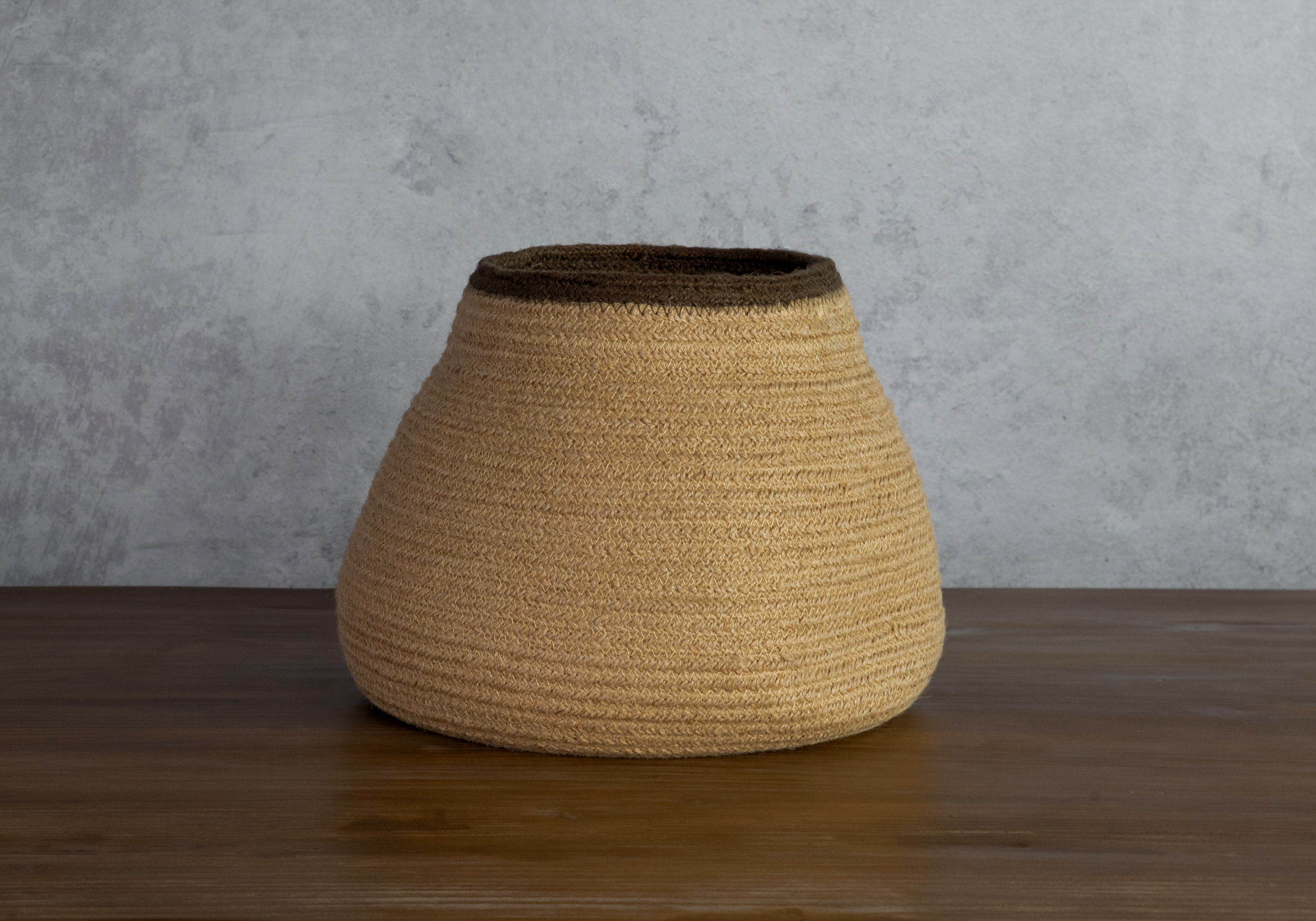 jute basket 2008 medium