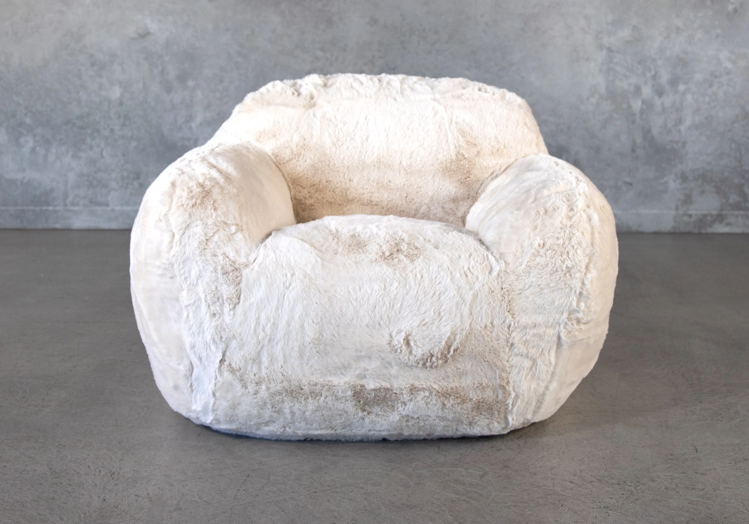 Teddy Chair Creme Front
