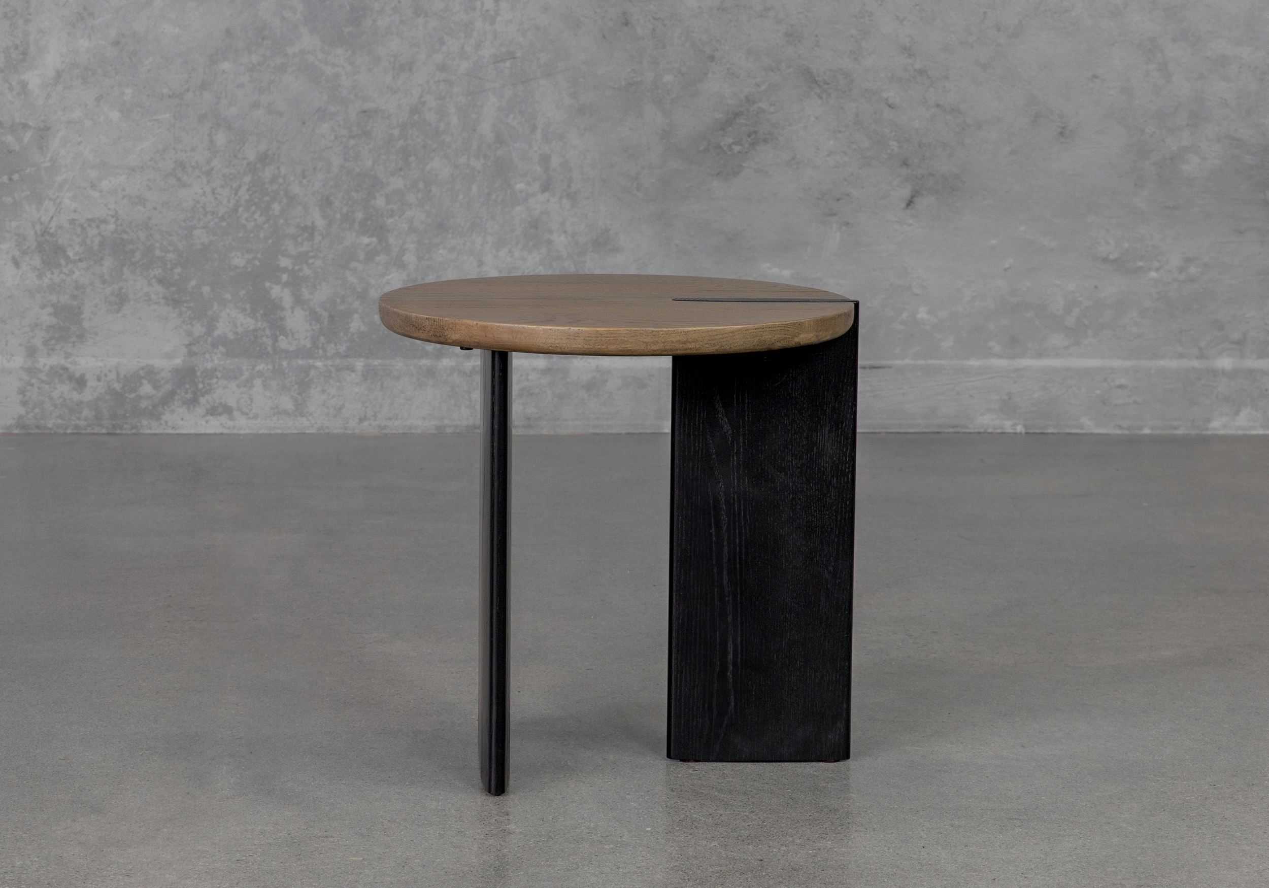 Doro End Table Angle