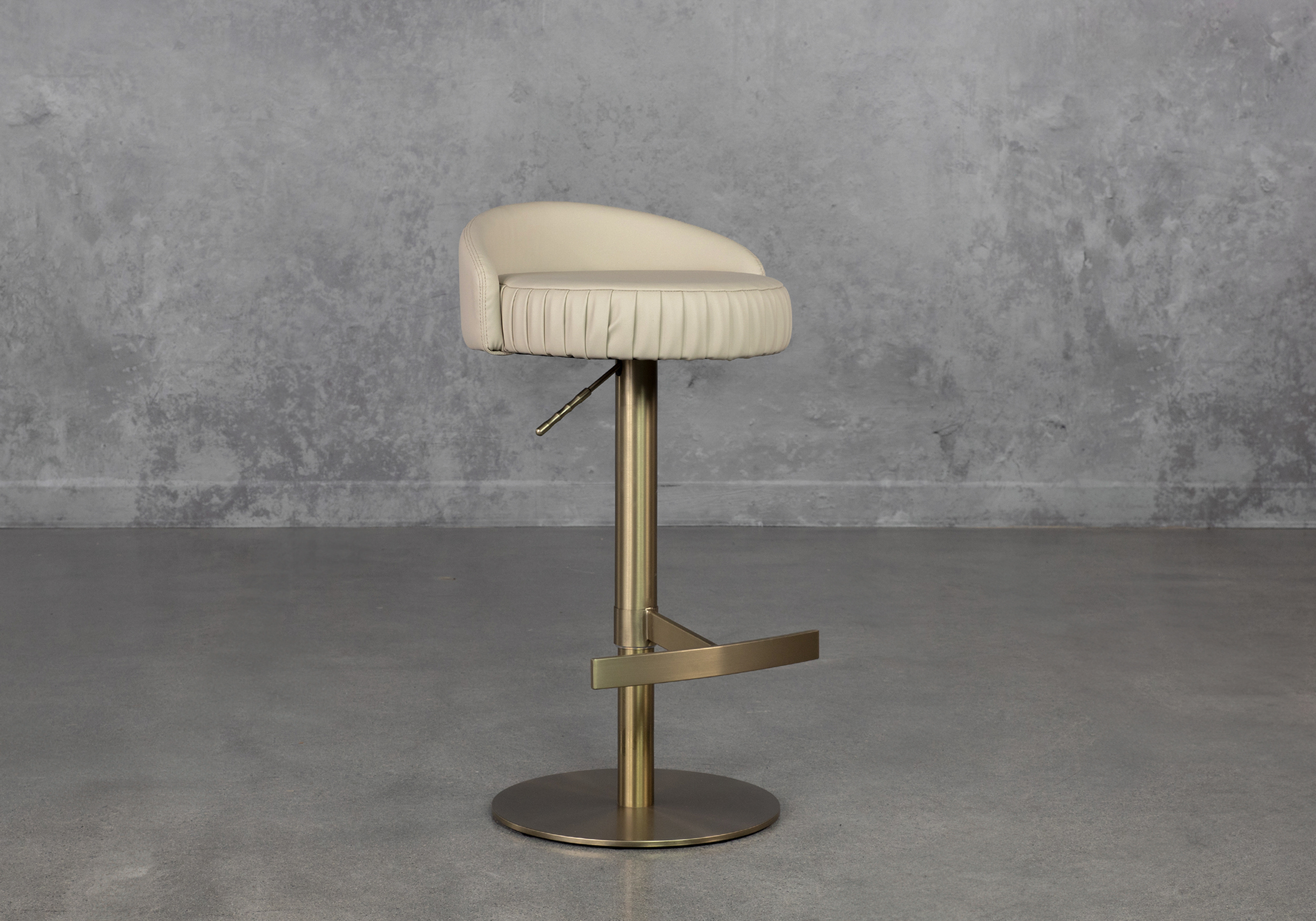 Felic Mushroom Vinyl Stool Angle