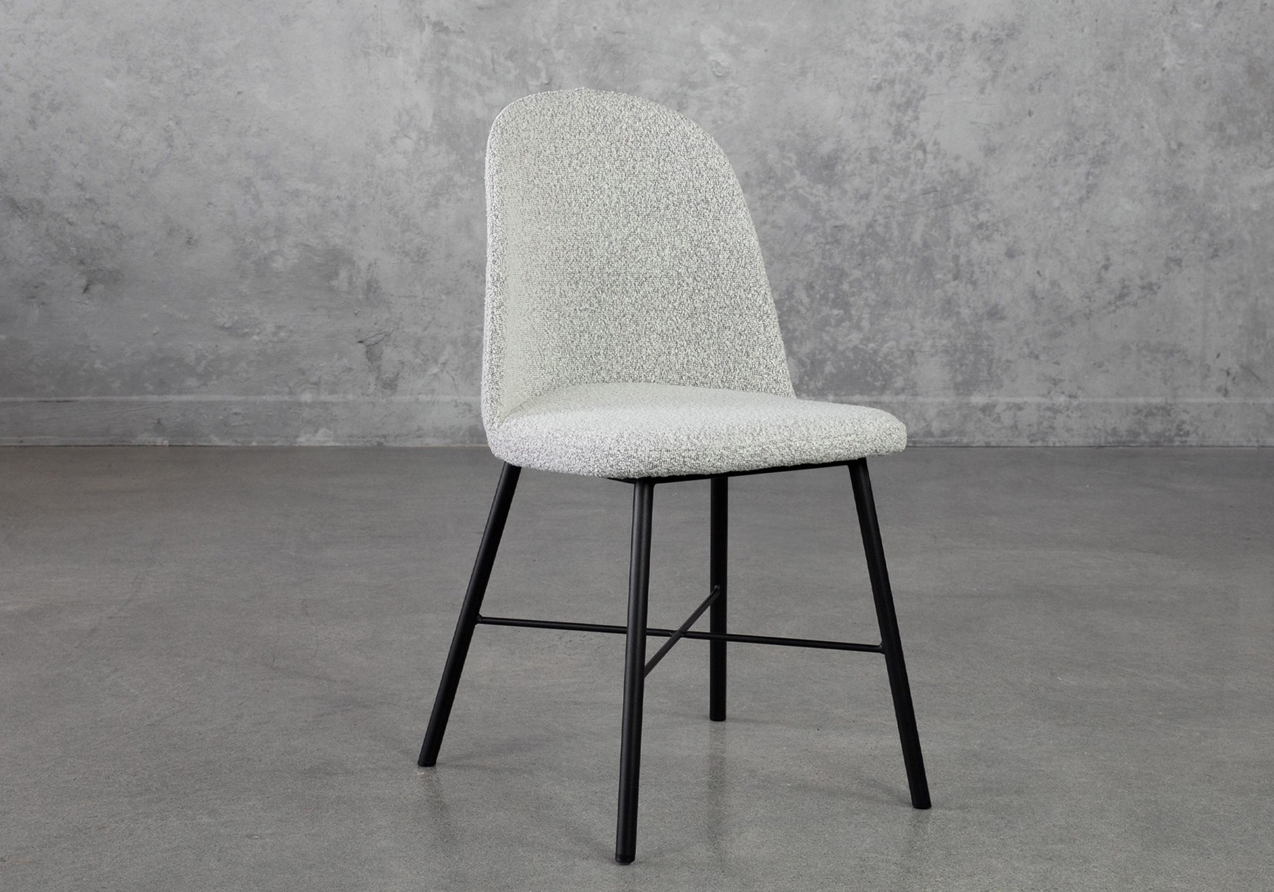 Lulu Chair BeigeBK Angle