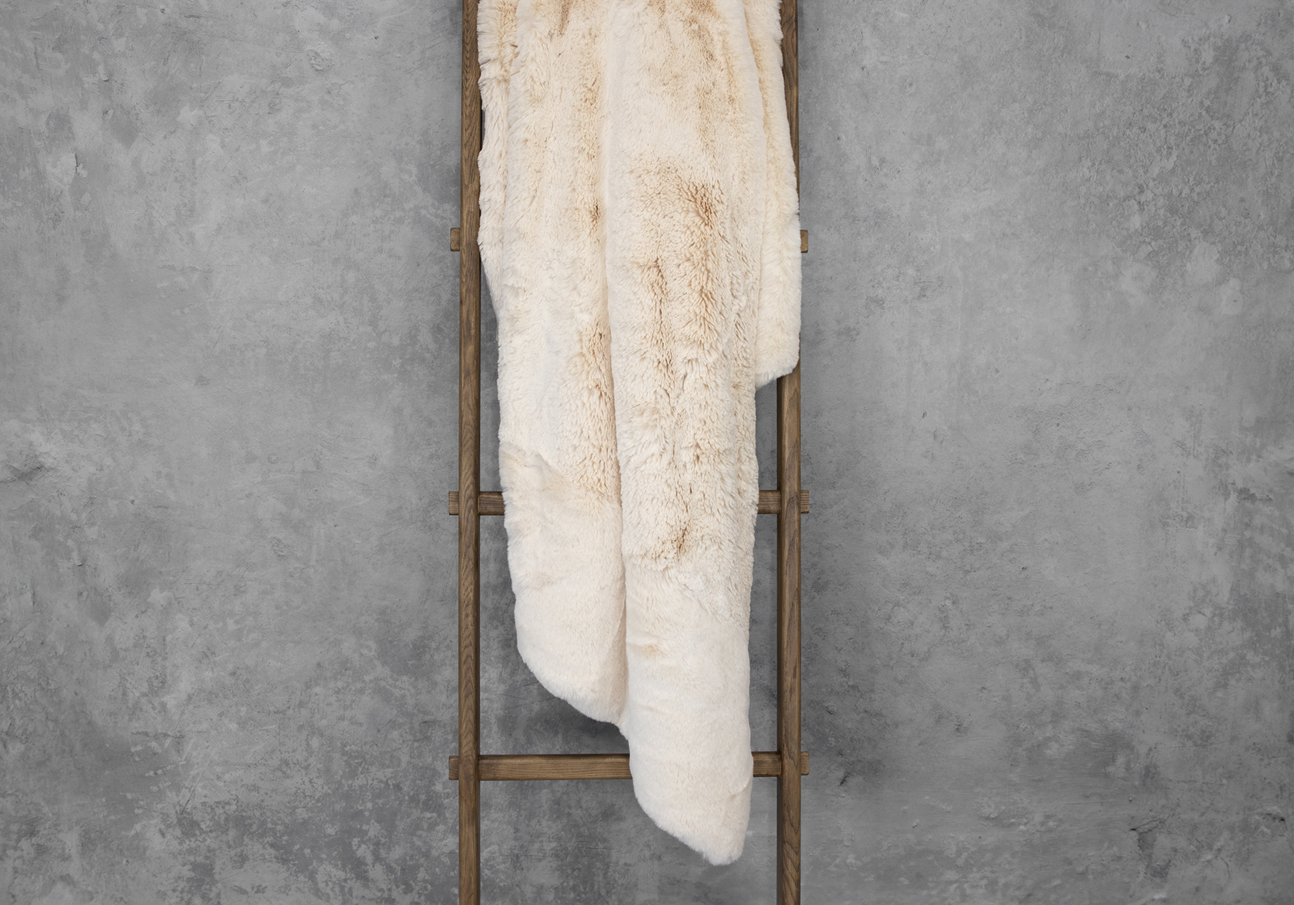 Alaska Cream Throw