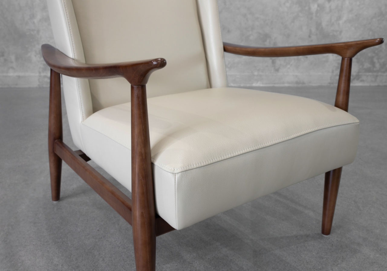 Clifton M1205 Crea Accent Chair Close Up