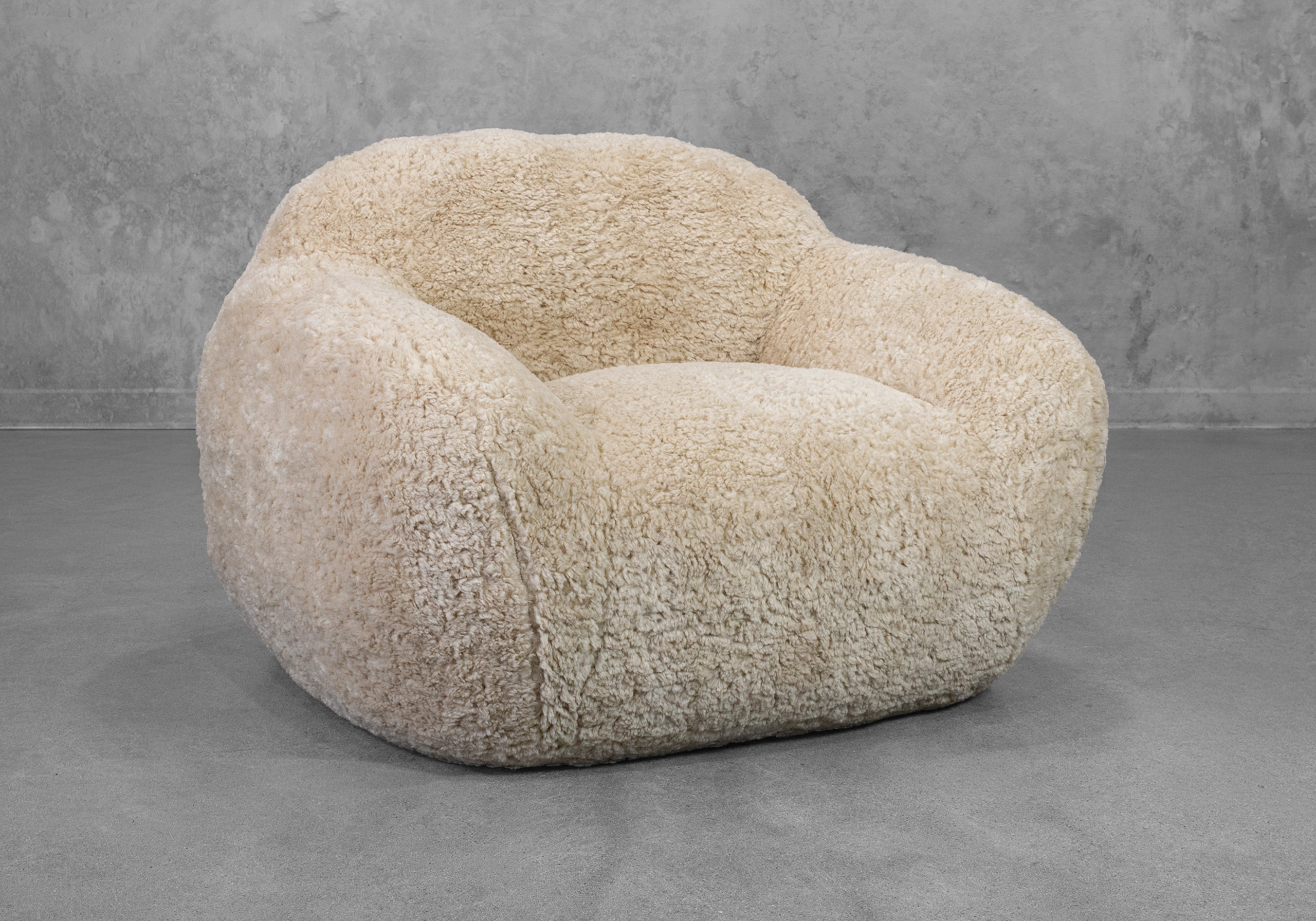 Teddy Chair - Shearling - Angle