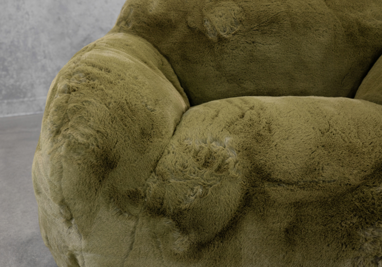 Teddy Chair in Green Seat