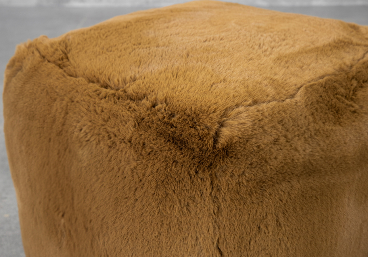 Bear Pouf in Brown - Close Up