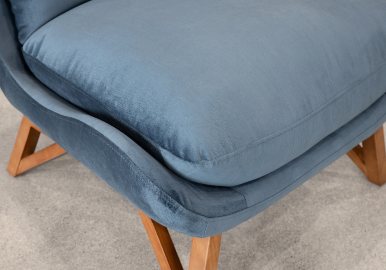 Oli C758 Teal Accent Chair - Close Up
