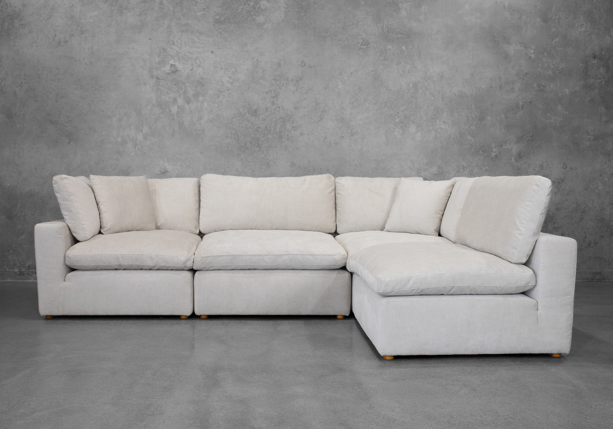 Albia Sectional in Cream - Front