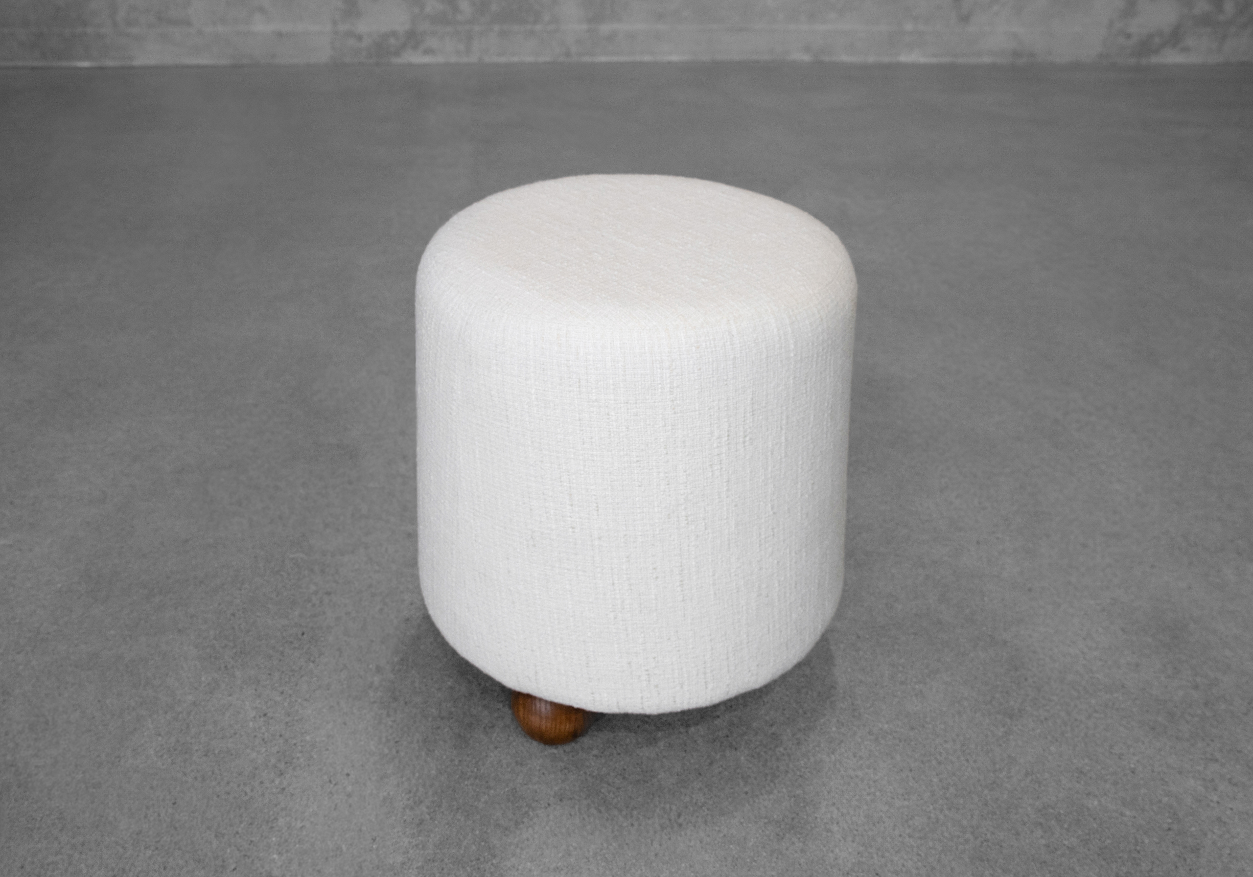 Bow Ottoman in Ivory - Close Up