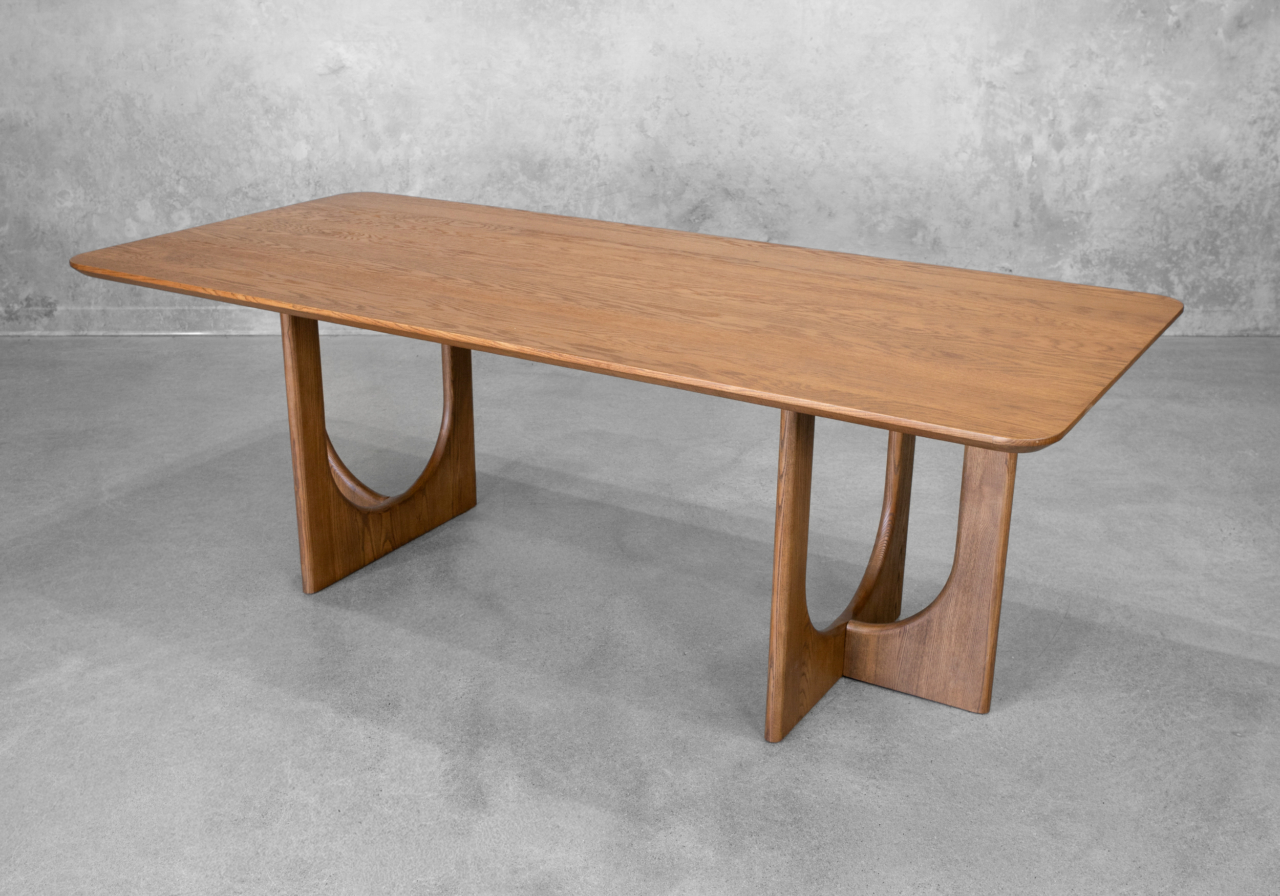 Kinsale Cognac Dining Table