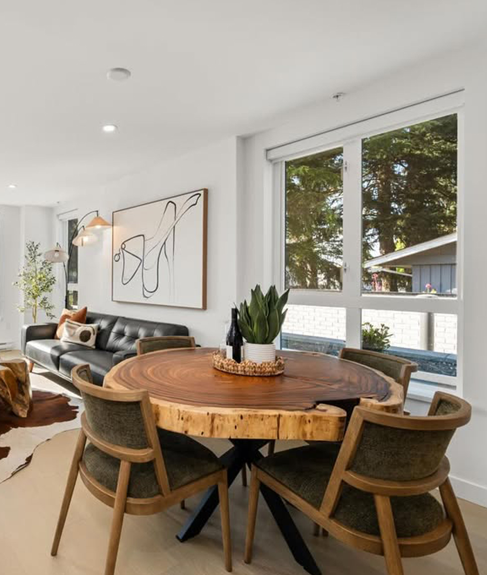 @stephaniewong_realestate in their home