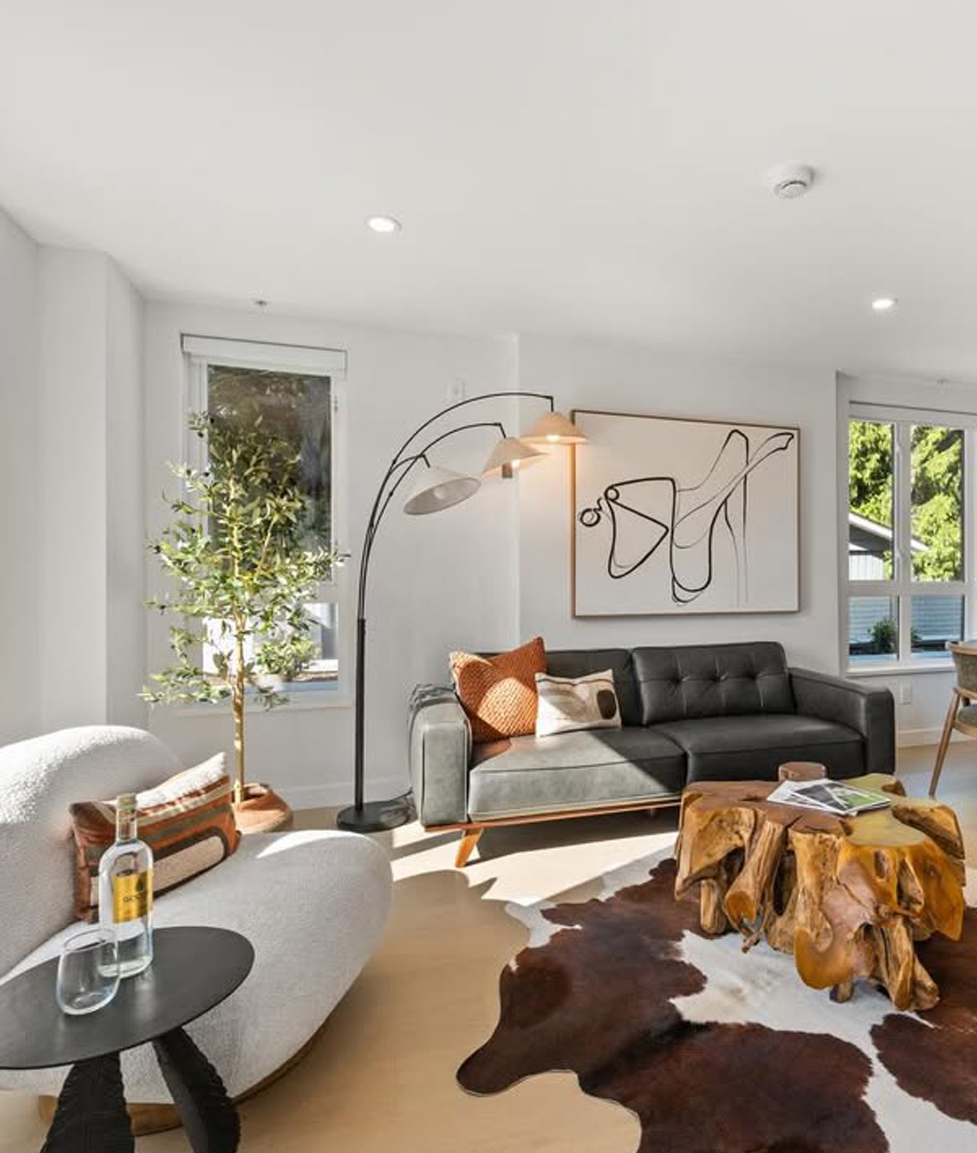 @stephaniewong_realestate in their home